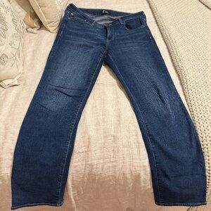 GAP women's Classic Straight Dark wash denim jeans 12 / 31 R